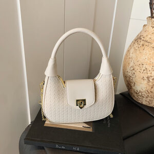 Vintage Versatile Woven Handheld Shoulder Bag